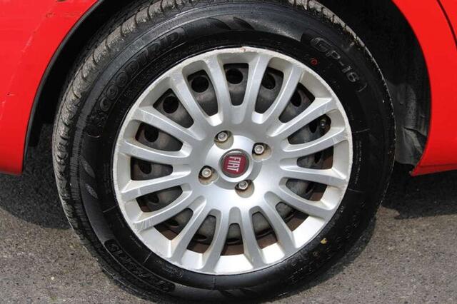 Fiat Punto 1.2i Street met 2 JAAR garantie=UNIEK in Belgi�