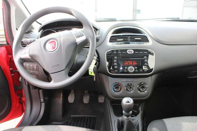 Fiat Punto 1.2i Street met 2 JAAR garantie=UNIEK in Belgi�