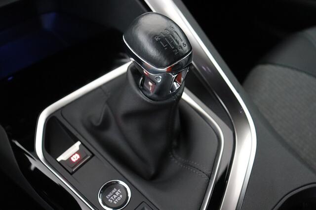 Peugeot 3008 ALLURE 1.2 PURETECH ALLURE 1.2 PURETECH  + GPS + CARPLAY + CAMERA + PDC + CRUISE + ALU 18
