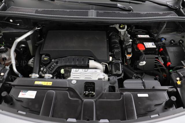 Peugeot 3008 ALLURE 1.2 PURETECH ALLURE 1.2 PURETECH  + GPS + CARPLAY + CAMERA + PDC + CRUISE + ALU 18