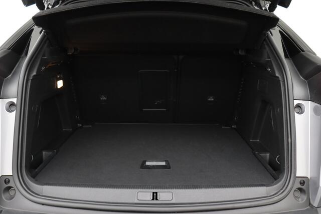 Peugeot 3008 ALLURE 1.2 PURETECH ALLURE 1.2 PURETECH  + GPS + CARPLAY + CAMERA + PDC + CRUISE + ALU 18