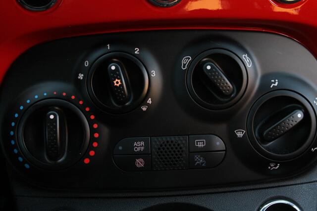 Fiat 500 0.9 TwinAir Turbo Young I Airco I Navi I Cruise I NL. Auto I 1 Eig.