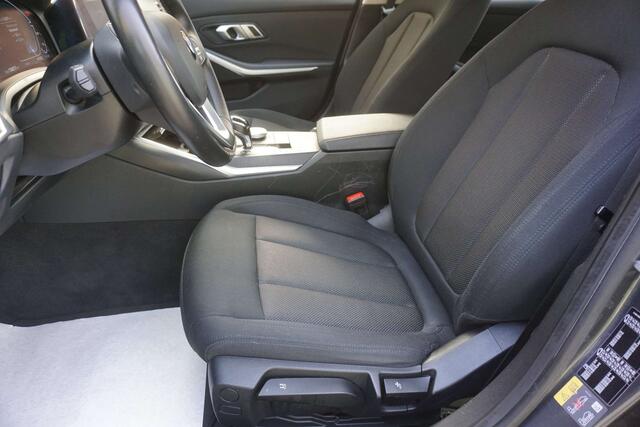 BMW 3-Serie 320 Touring 320eA PHEV Automaat-Navi-Airco-Garantie