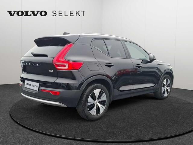 Volvo XC40 Core, B3 Mild Hybrid, Essence