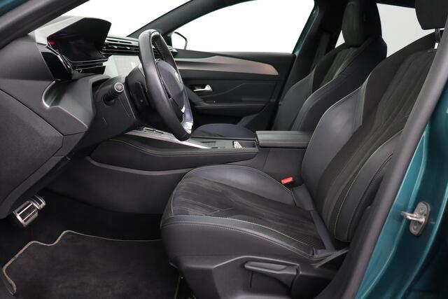 Peugeot 308 SW GT 1.2 PURETECH EAT8 SW GT 1.2 PURETECH EAT8 + A/T + GPS + CARPLAY + LEDER/ALCANTARA + CAMERA + PDC + CRUISE + ALU