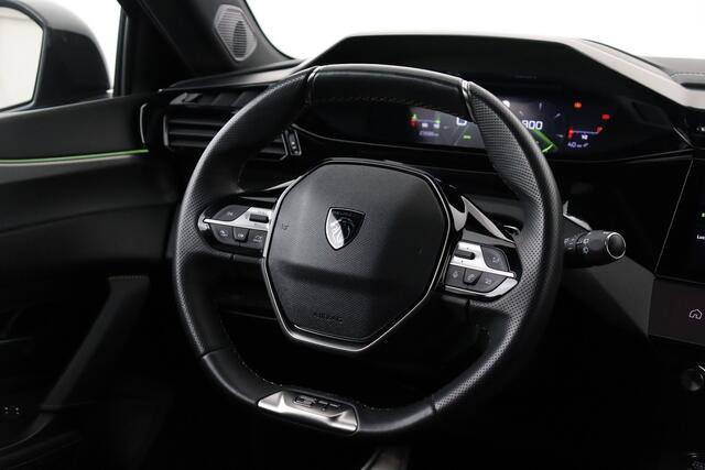 Peugeot 308 SW GT 1.2 PURETECH EAT8 SW GT 1.2 PURETECH EAT8 + A/T + GPS + CARPLAY + LEDER/ALCANTARA + CAMERA + PDC + CRUISE + ALU