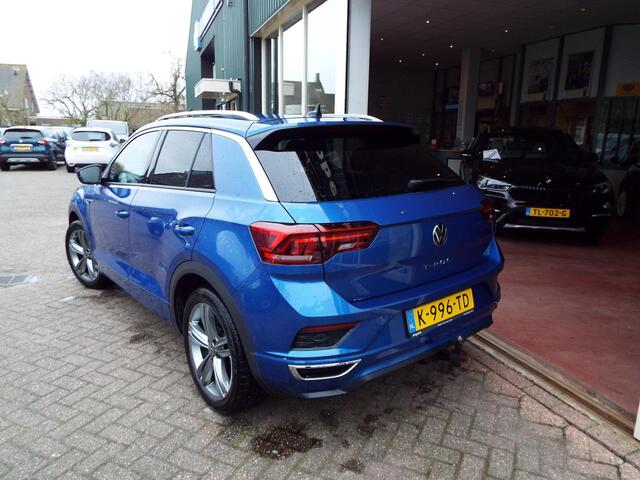 Volkswagen T-ROC 1.5 TSI Sport Business R AUTOMAAT-TREKHAAK-CARPLAY-NAP-BOVAG