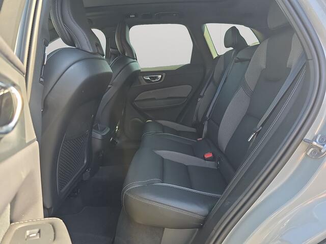 Volvo XC60 II XC60 Plus, B4 Mild-Hybrid, Benzin, Dark