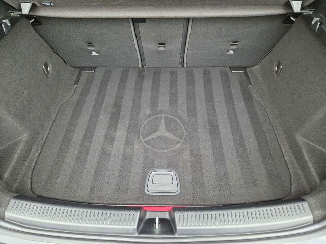 Mercedes-Benz A-Klasse 180 dAUT.AMG PAKKETNIGHTPAKKETLEDCAMERADABPTS