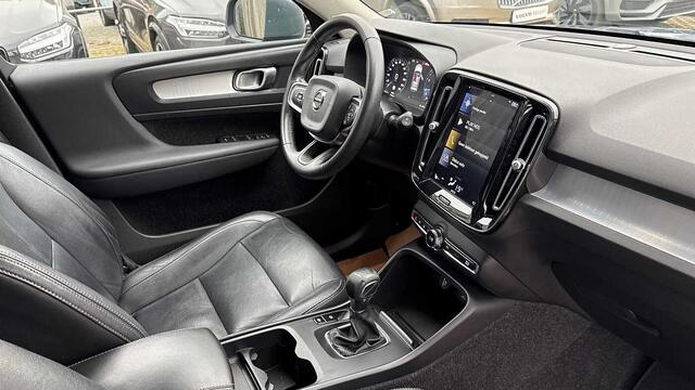 Volvo XC40 Momentum Pro T3 3YEAR WARRANTY