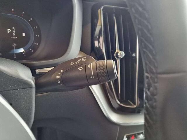 Volvo XC60 PLUS DARK B4 HYBRID BENZINE AUTOMAAT
