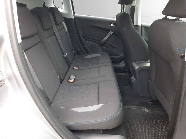 Peugeot 2008 1.2i Allure 82Ch/ Garantie 12 Mois