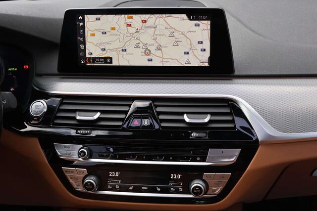 BMW 5-Serie 520 Touring dXA M-Pack Pano Navi CruiseC Garantie