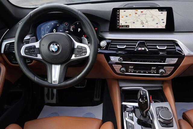 BMW 5-Serie 520 Touring dXA M-Pack Pano Navi CruiseC Garantie