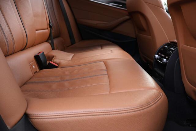 BMW 5-Serie 520 Touring dXA M-Pack Pano Navi CruiseC Garantie