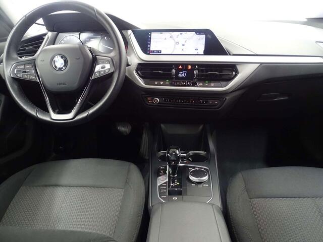 BMW 1-Serie 116 dA Hatch New NAVI PRO-CRUISE-PARKING-EURO6d