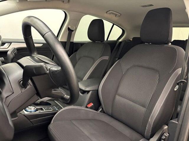 Ford Focus 1.0 EcoBoost Titanium Business AUT. GPS Camera Verw.Zetels+stuur Airc