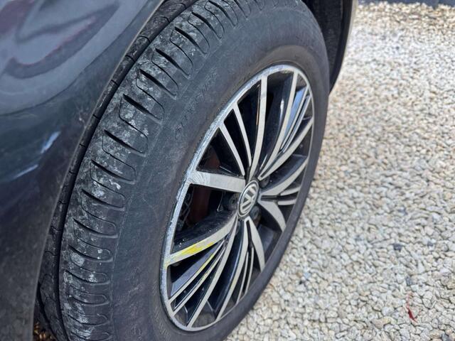 Volkswagen Golf 1.2 TSI Trendline DSG  d�g�t carosserie 