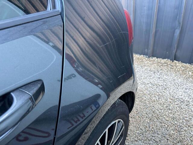 Volkswagen Golf 1.2 TSI Trendline DSG  d�g�t carosserie 