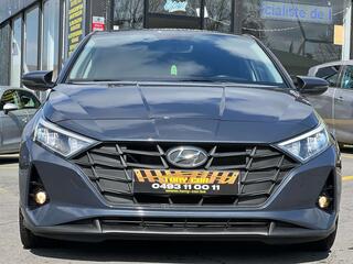 HYUNDAI I 20 1.2i*CLIMA*NAVI*CarPlay phare LED*JANTES*USB*AUX*