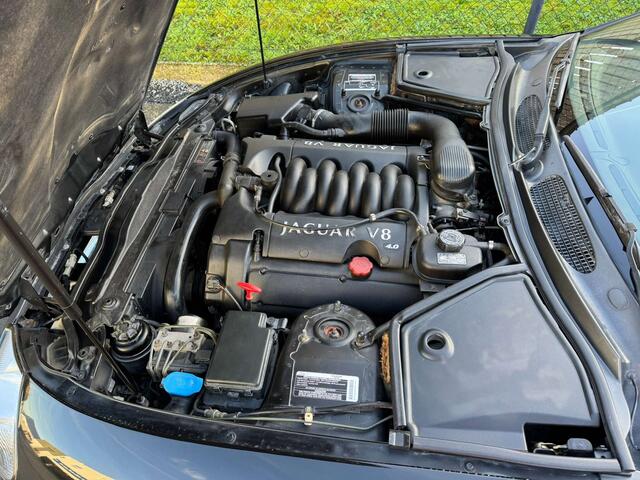 Jaguar XK XK8 4.0i V8 32v Convertible Matching numbers