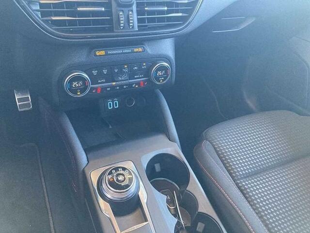 Ford Focus CLIPPER ST-LINE X BENZINE 150PK AUTOMAAT