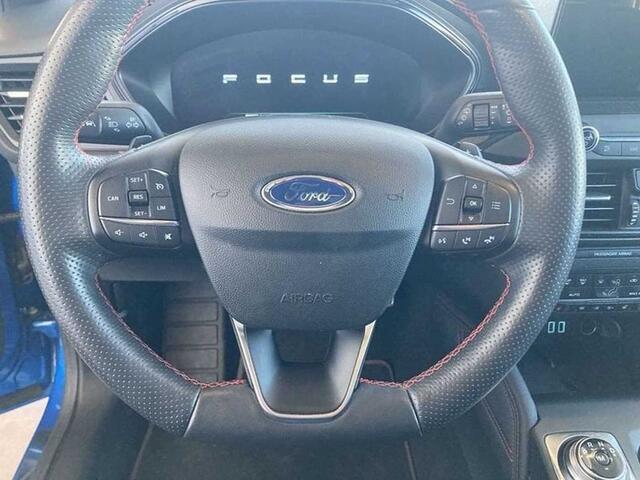 Ford Focus CLIPPER ST-LINE X BENZINE 150PK AUTOMAAT