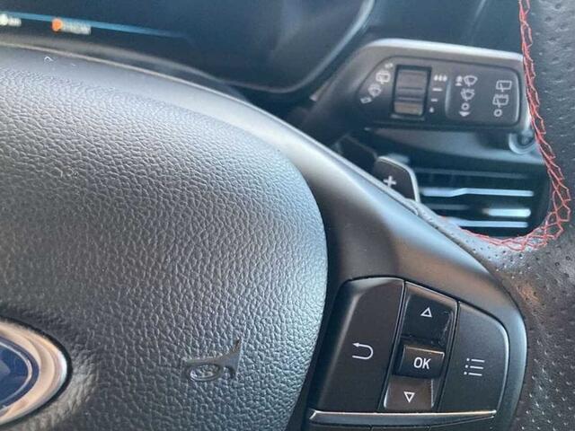 Ford Focus CLIPPER ST-LINE X BENZINE 150PK AUTOMAAT