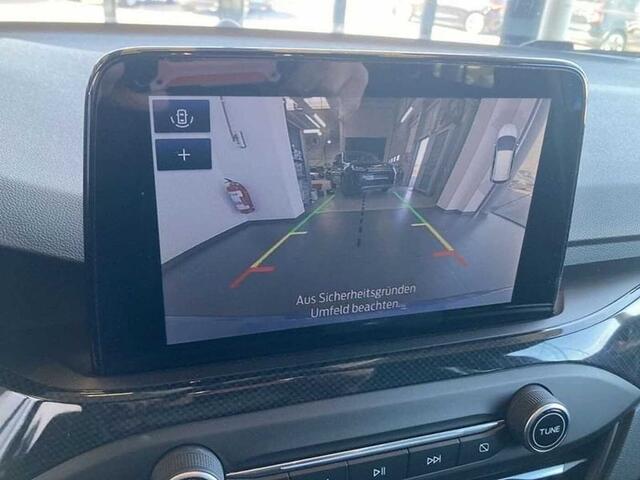 Ford Focus CLIPPER ST-LINE X BENZINE 150PK AUTOMAAT