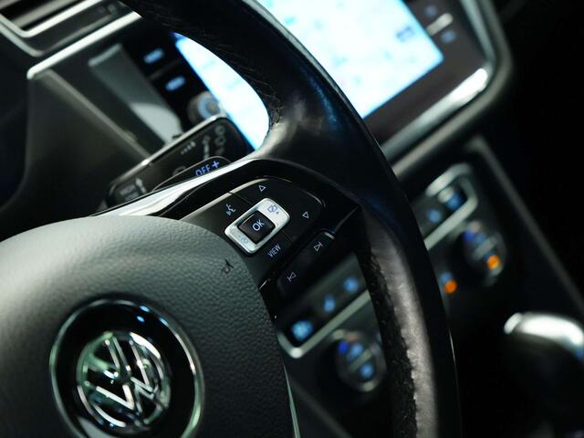 Volkswagen Tiguan R-Line 2.0TSI|DSG|4Motion|NAVI|Pano|HUD|360�