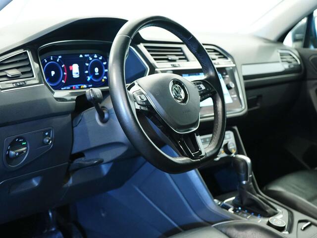 Volkswagen Tiguan R-Line 2.0TSI|DSG|4Motion|NAVI|Pano|HUD|360�