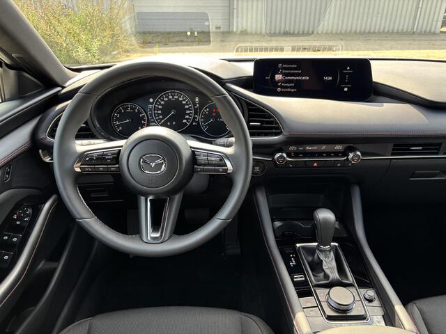 Mazda 3 2.5 e-SkyActiv-G M Hybrid 140 Homura | Navigatie systeem | Lichtmetalen velgen | Achteruitrijcamera | Adaptieve Cruise Contro | Draadloze Applecarpl