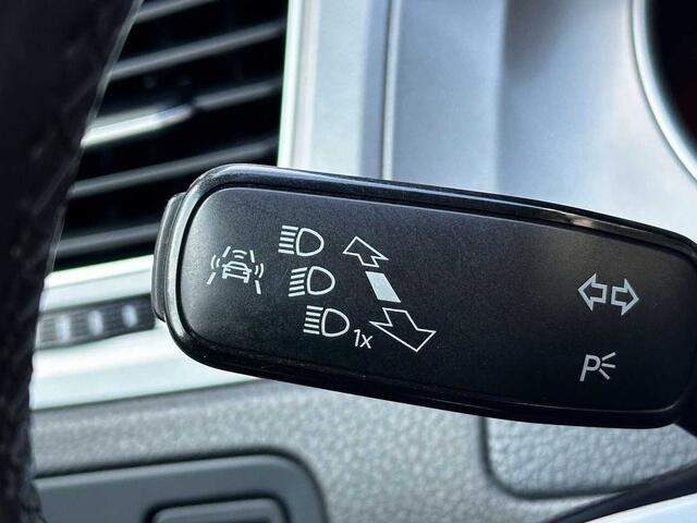 Volkswagen Golf 1.6 CR TDi Trendline CRUISE ACC/NAVI/PDC/1ER PROP