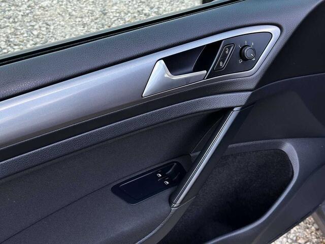 Volkswagen Golf 1.6 CR TDi Trendline CRUISE ACC/NAVI/PDC/1ER PROP