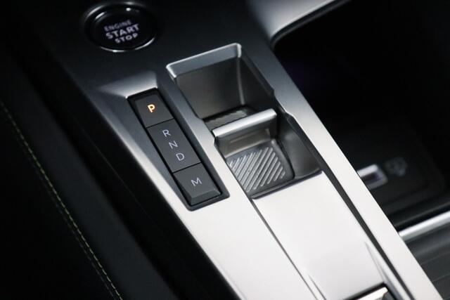 Peugeot 308 1.2 GT PURETECH EAT8 1.2 GT PURETECH EAT8 + CARPLAY + GPS + CAMERA + PDC + CRUISE + LEDER/ALCANTARA + ALU 18