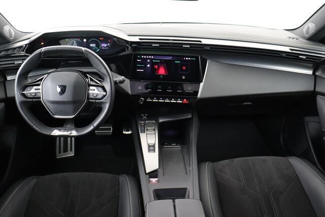 Peugeot 308 1.2 GT PURETECH EAT8 1.2 GT PURETECH EAT8 + CARPLAY + GPS + CAMERA + PDC + CRUISE + LEDER/ALCANTARA + ALU 18