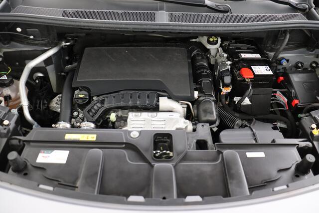 Peugeot 3008 1.2i PURETECH ALLURE PACK 1.2i PURETECH ALLURE PACK + CARPLAY + GPS + CAMERA + PDC + CRUISE + AU 18