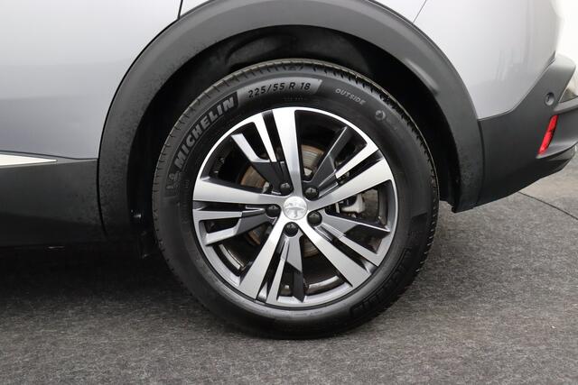 Peugeot 3008 1.2i PURETECH ALLURE PACK 1.2i PURETECH ALLURE PACK + CARPLAY + GPS + CAMERA + PDC + CRUISE + AU 18