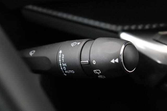 Peugeot 3008 1.2i PURETECH ALLURE PACK 1.2i PURETECH ALLURE PACK + CARPLAY + GPS + CAMERA + PDC + CRUISE + AU 18