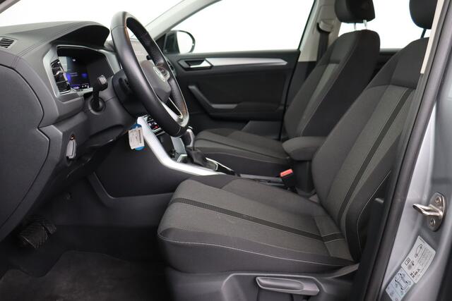 Volkswagen T-ROC 1.5 TSI ACT LIFE DSG 1.5 TSI ACT Life DSG + CARPLAY + GPS + PDC + CRUISE + ALU