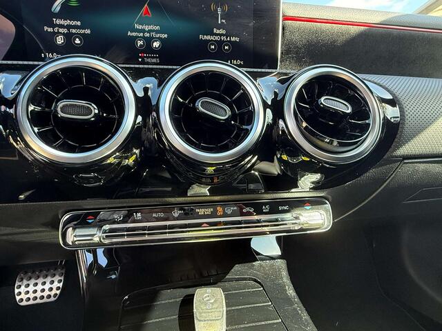 Mercedes-Benz A-Klasse 180 d AMG/ Pack sport / Cam�ra de recul / GPS