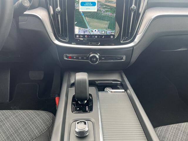 Volvo V60 Essential B3 Mild Hybrid
