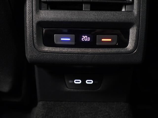 Volkswagen Golf 1.4 eHybrid GTE Clubsport Aut- Xenon Led Matrix, Carplay, Stuur/Stoelverwarming, Ada Cruise, Sfeerverlichting
