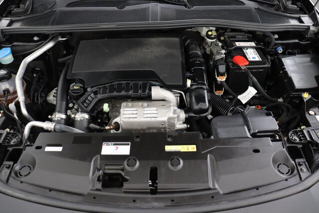 Peugeot 308 1.2 GT PURETECH EAT8 1.2 GT PURETECH EAT8 + CARPLAY + GPS + CAMERA + PDC + CRUISE + LEDER/ALCANTARA + ALU