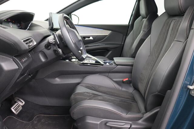 Peugeot 5008 GT 1.5 BLUEHDI EAT8 GT 1.5 BLUEHDI EAT8 + A/T + 7PL. + GPS + CARPLAY + CAMERA + PDC + LEDER/ALCANTARA + ALU 18 + CRUISE + TREKHAAK