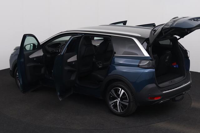 Peugeot 5008 GT 1.5 BLUEHDI EAT8 GT 1.5 BLUEHDI EAT8 + A/T + 7PL. + GPS + CARPLAY + CAMERA + PDC + LEDER/ALCANTARA + ALU 18 + CRUISE + TREKHAAK