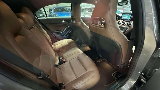 Mercedes-Benz A-Klasse 200 CDI 4-Matic AMG Line