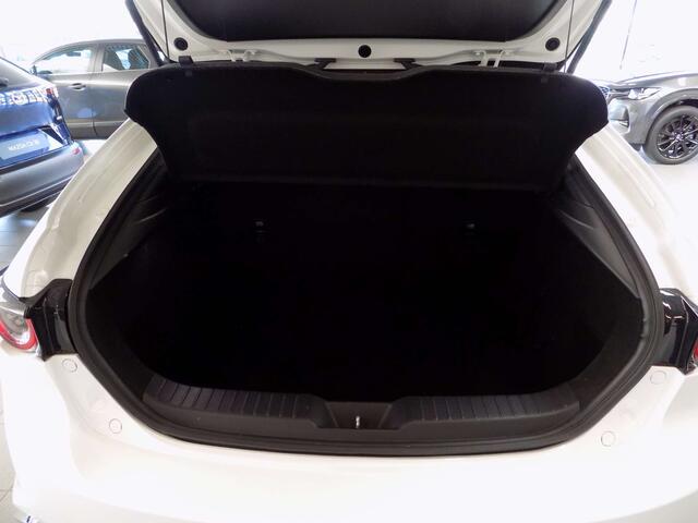 Mazda 3 Hatchback 2.0i e-Skyactiv-G Skydrive Luxury