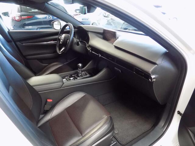Mazda 3 Hatchback 2.0i e-Skyactiv-G Skydrive Luxury