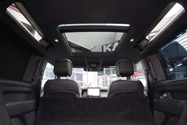 Land Rover Defender 90 3.0 D250 | HSE | Grijs kenteken | Panorama | Elektr. trekhaak..